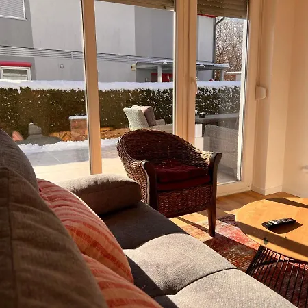 Ferienwohnung Imzaro: Erdgeschoss, 2 Schlafzimmer Plus Schlafsofa, Eigener Eingang, Grosse Terrasse Mit Garten! Spittal an der Drau Buitenkant foto