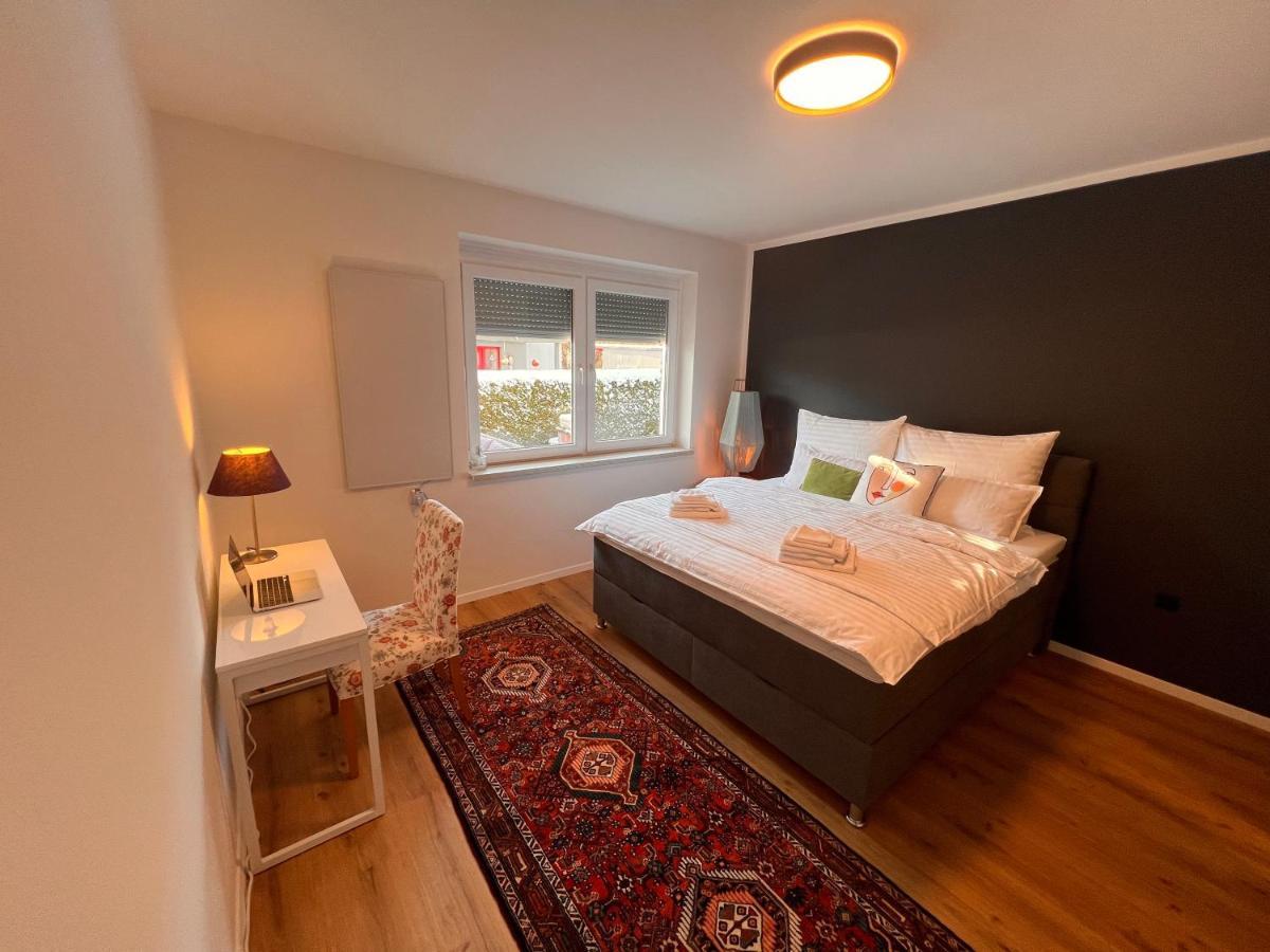 Imzaro: Erdgeschoss, 2 Schlafzimmer Schlafsofa, Eigener Eingang, Grosse Terrasse Mit Garten! *